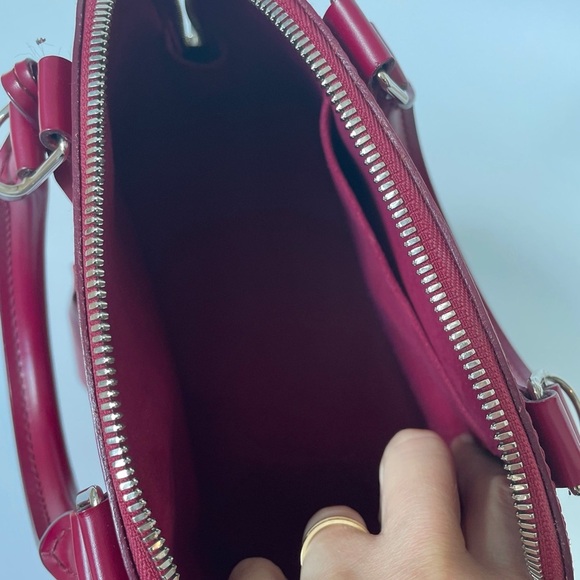 LOUIS VUITTON | ALMA BB EPI | FUCHSIA - Picture 10 of 12